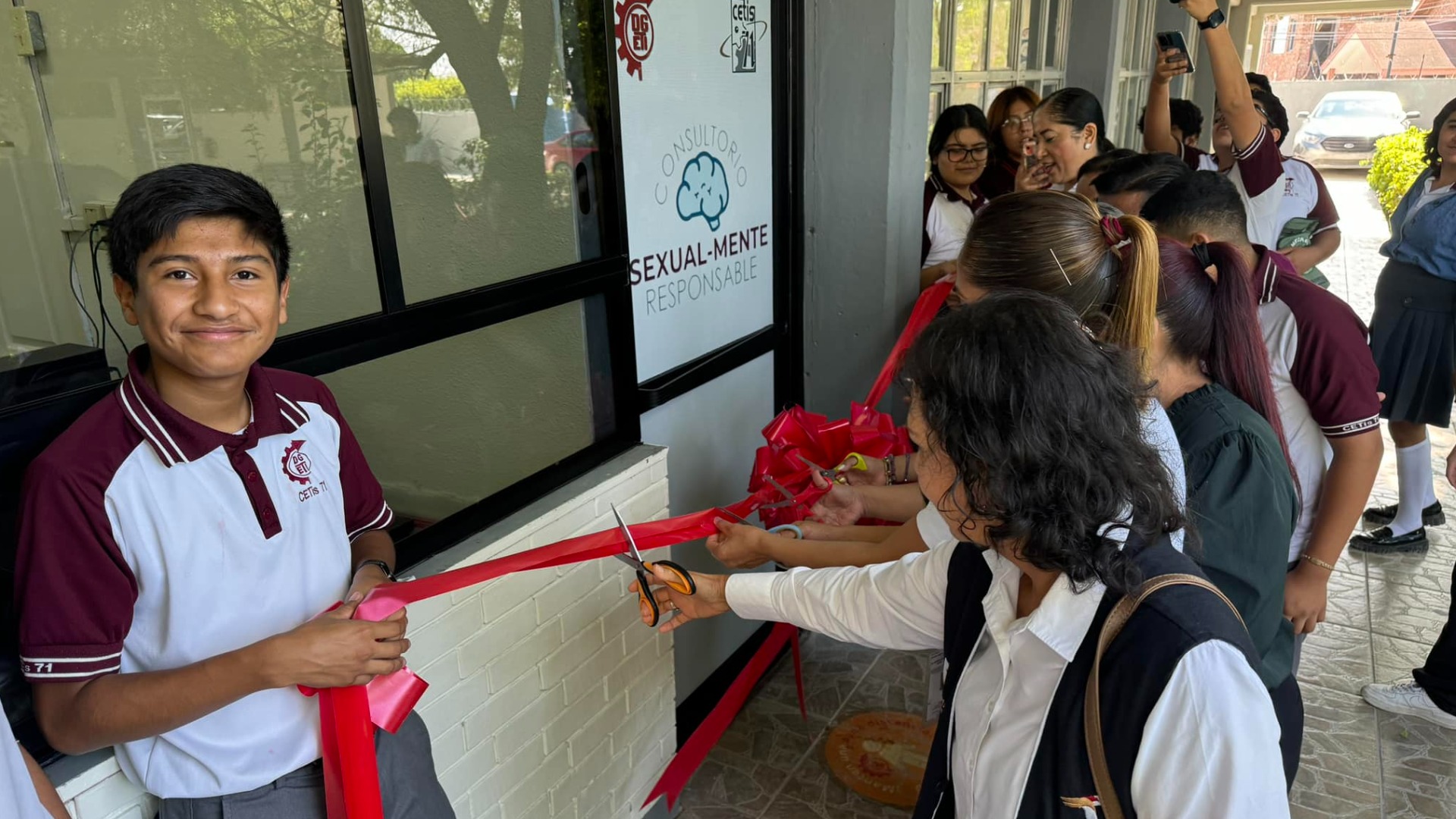 INAUGURACIÓN CONSULTORIO SEXUALMENTE RESPONSABLE CSMR EN CETIS NO. 71